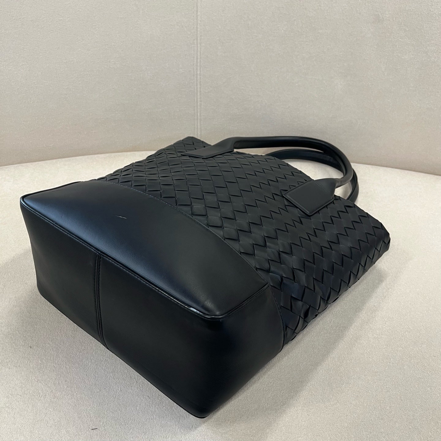 Bottega Veneta - Other - Leather - Black - (medium)