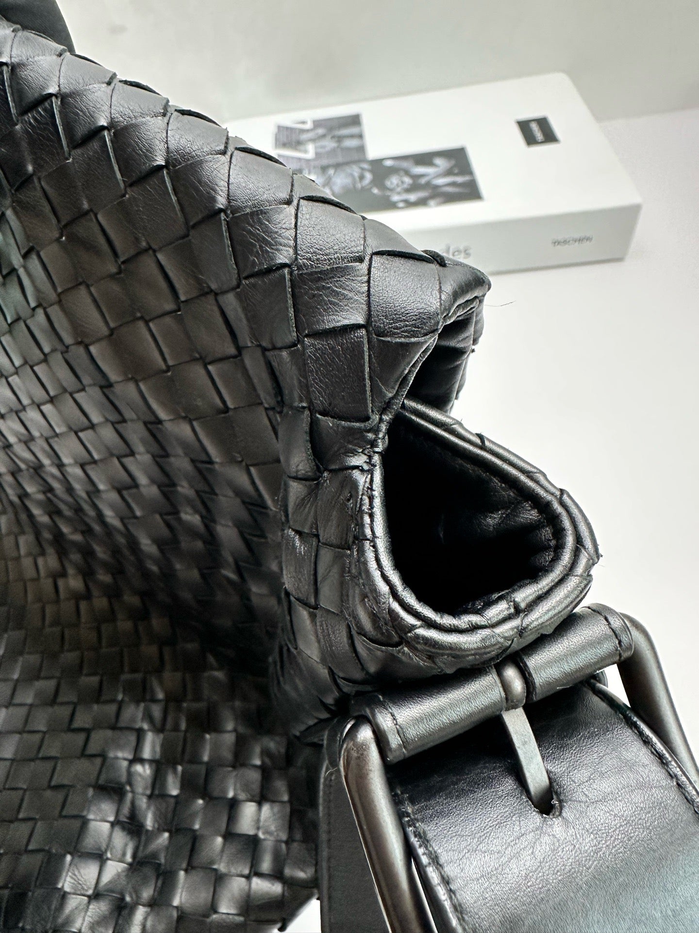 Bottega Veneta - Other - Leather - Black - (medium)