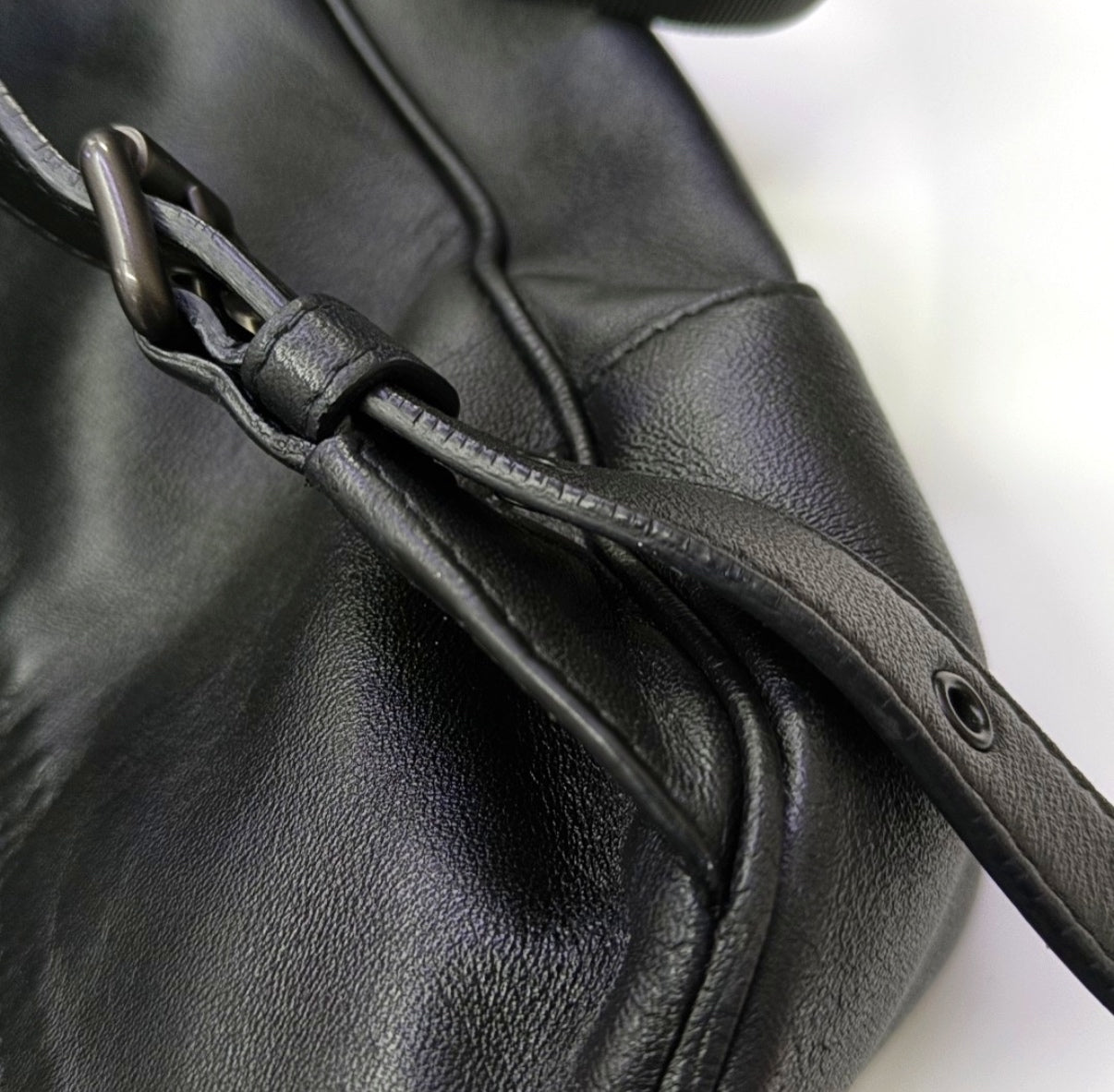 Bottega Veneta - Other - Leather - Black - (medium)