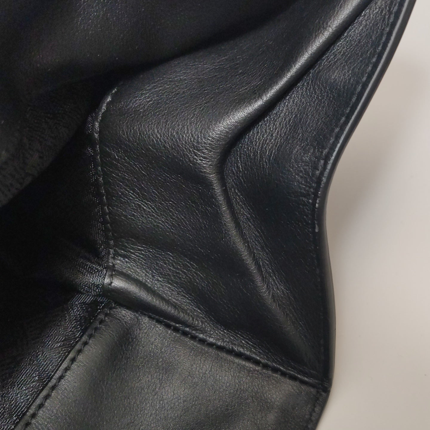 Bottega Veneta - Other - Leather - Black - (medium)