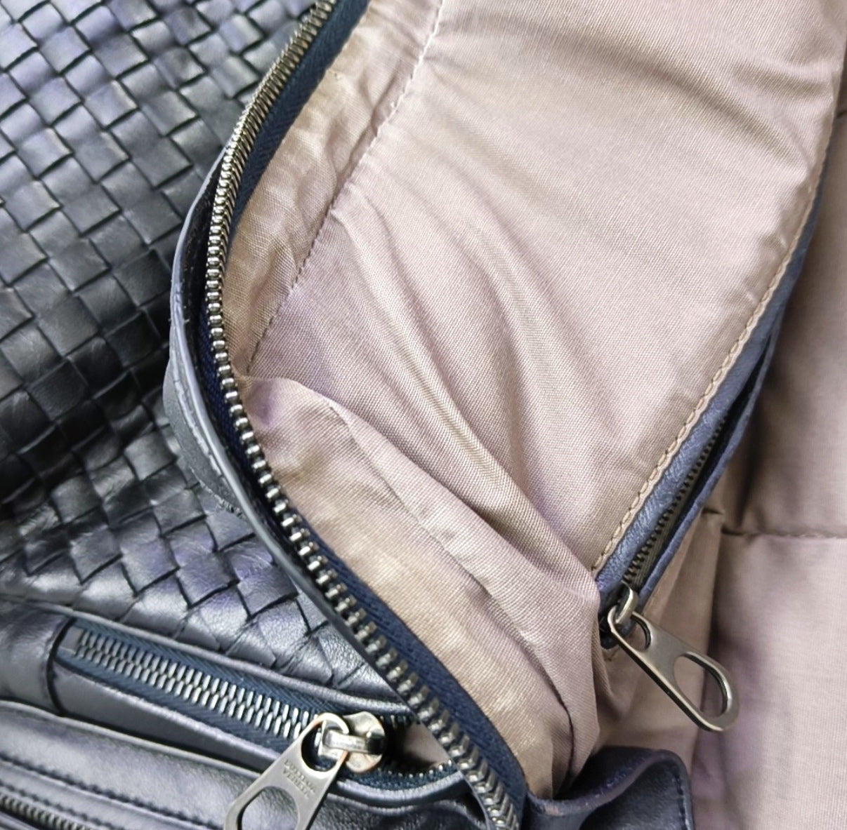 Bottega Veneta - Other - Leather - Black - (Medium)