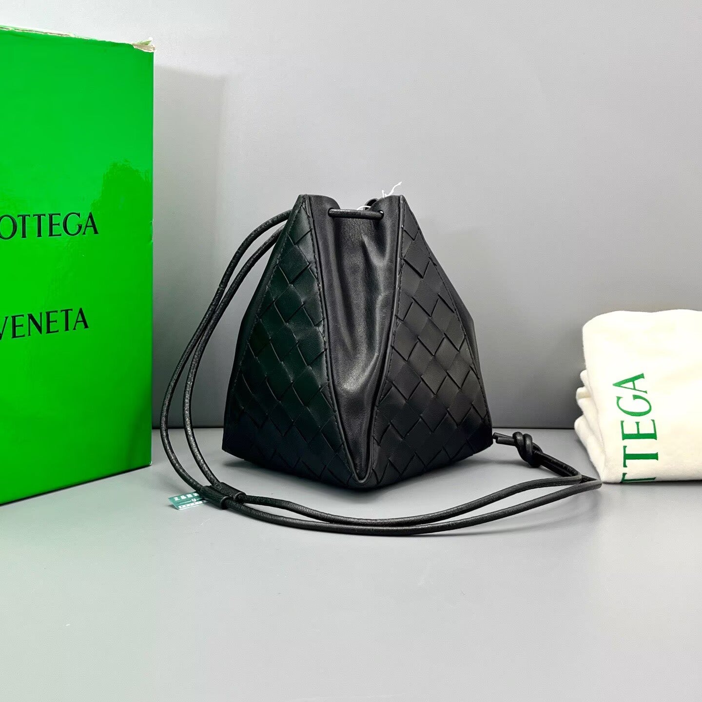 Bottega Veneta - Other - Leather - Black - (mini)