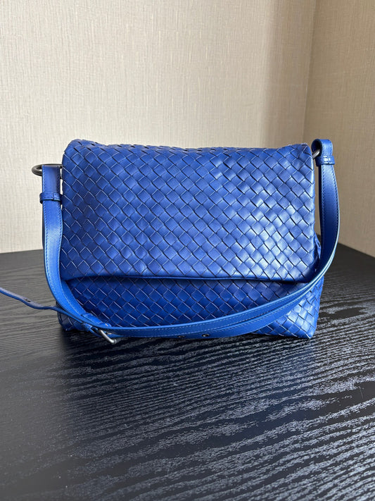 Bottega Veneta - Other - Leather - Blue - (medium)