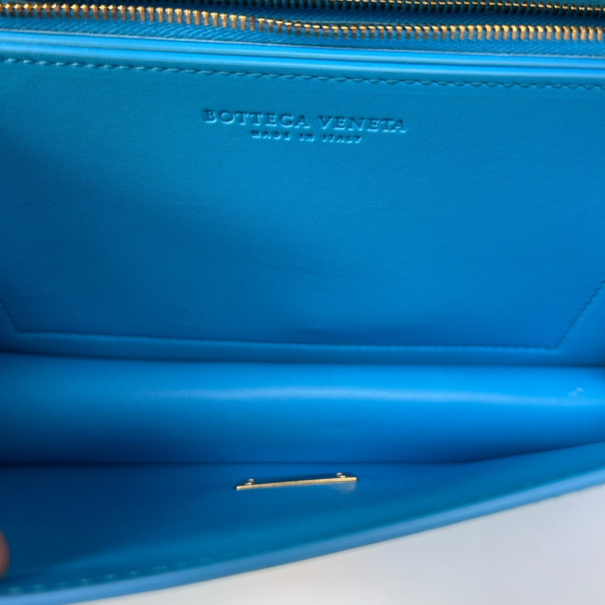 Bottega Veneta - Other - Leather - Blue - (medium)
