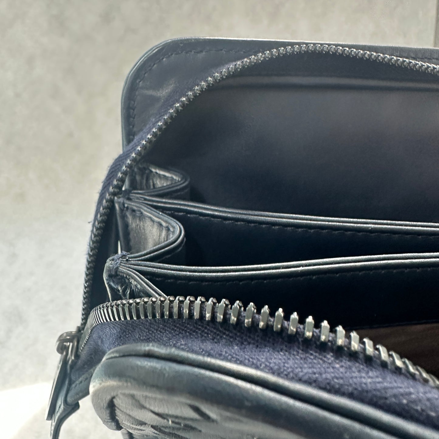 Bottega Veneta - Other - Leather - Blue - (medium)