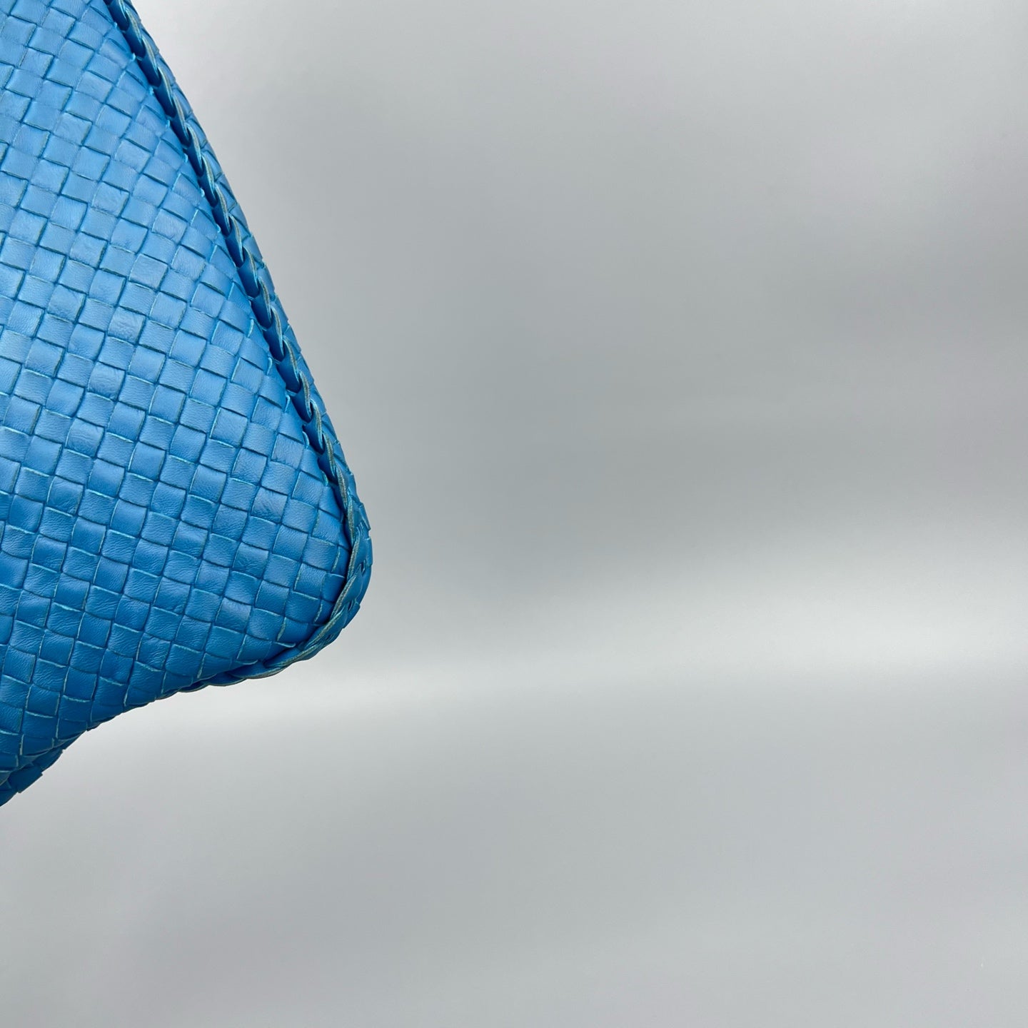 Bottega Veneta - Other - Leather - Blue - (medium)