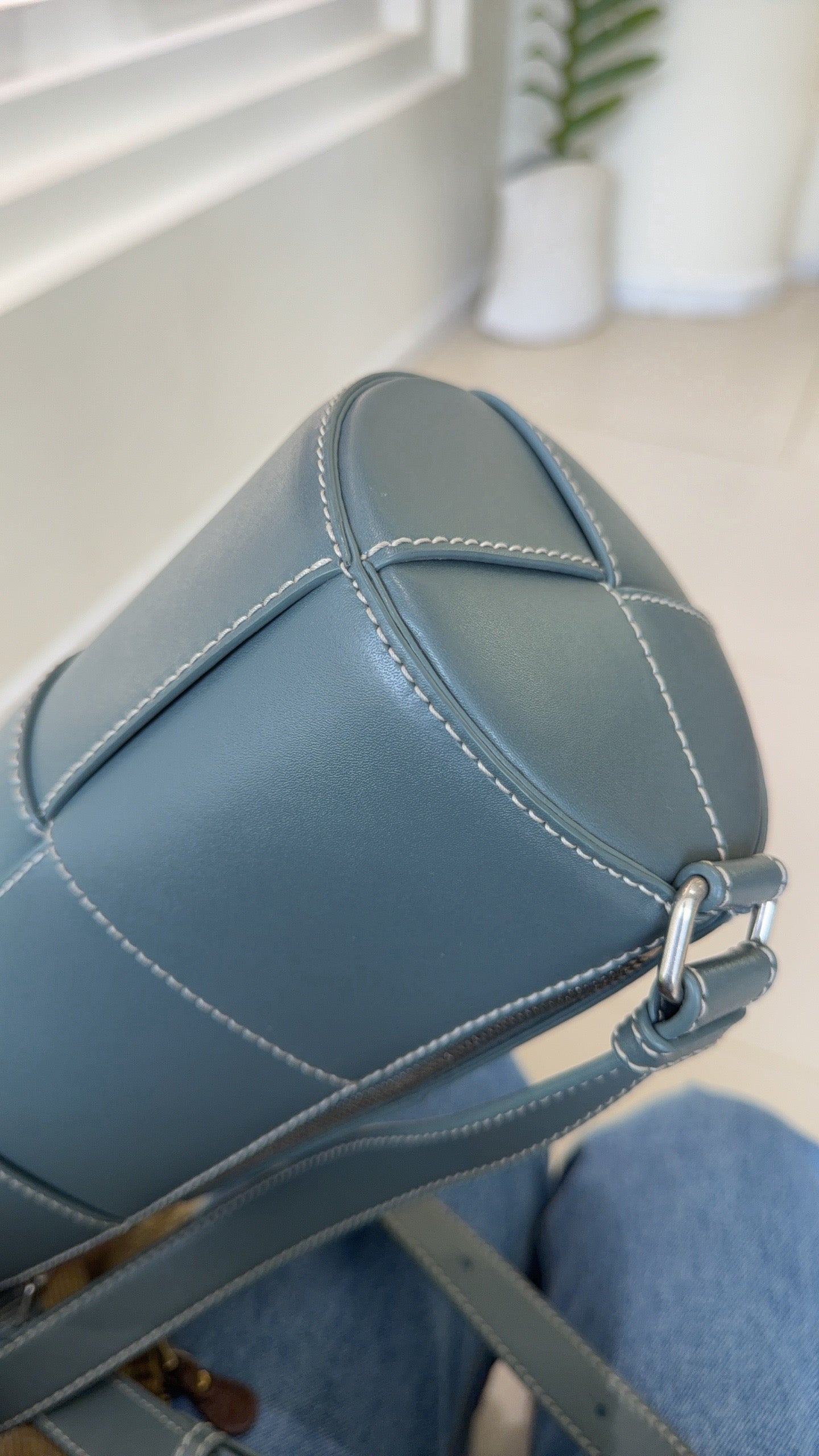Bottega Veneta - Other - Leather - Blue - (medium)
