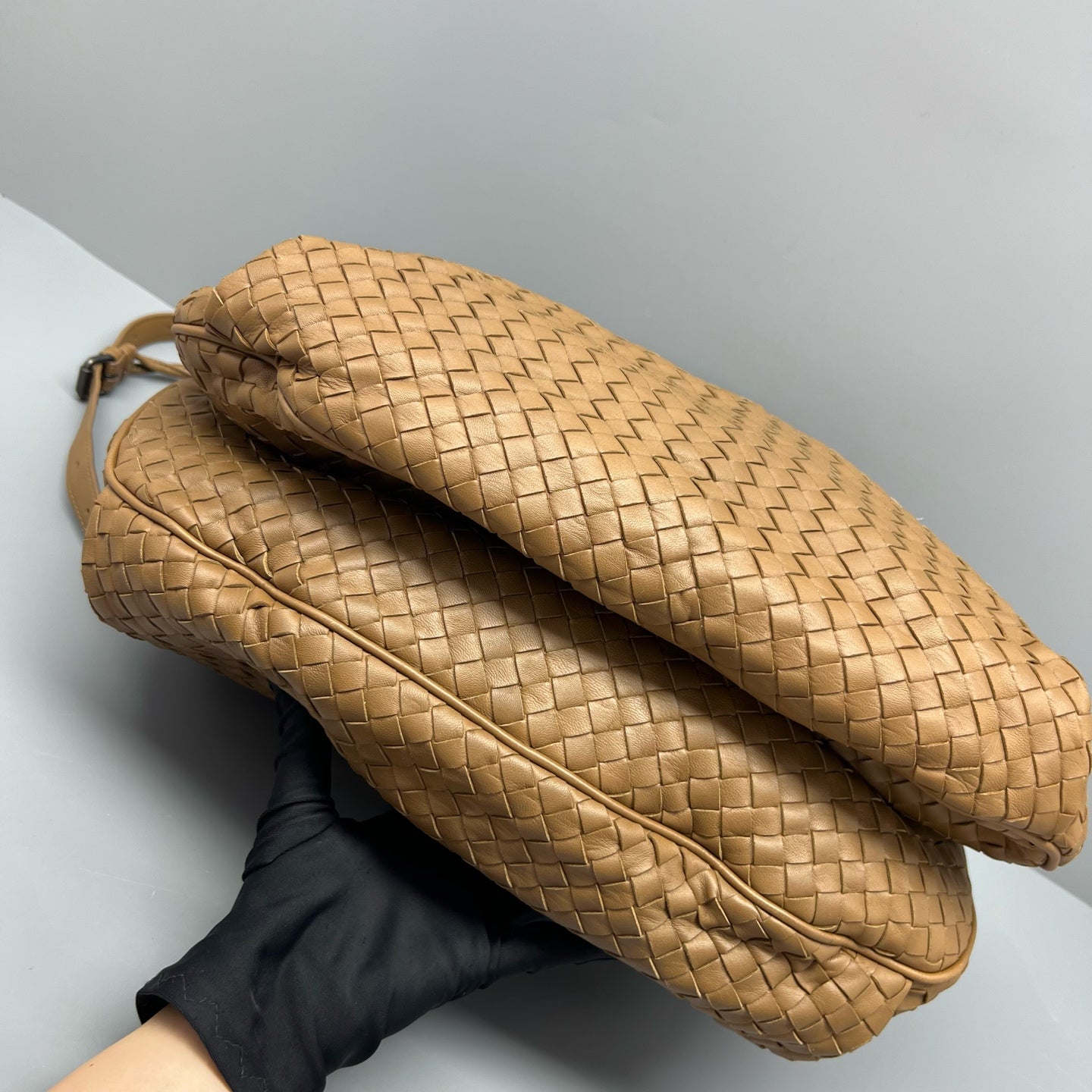 Bottega Veneta - Other - Leather - Brown - (Medium)