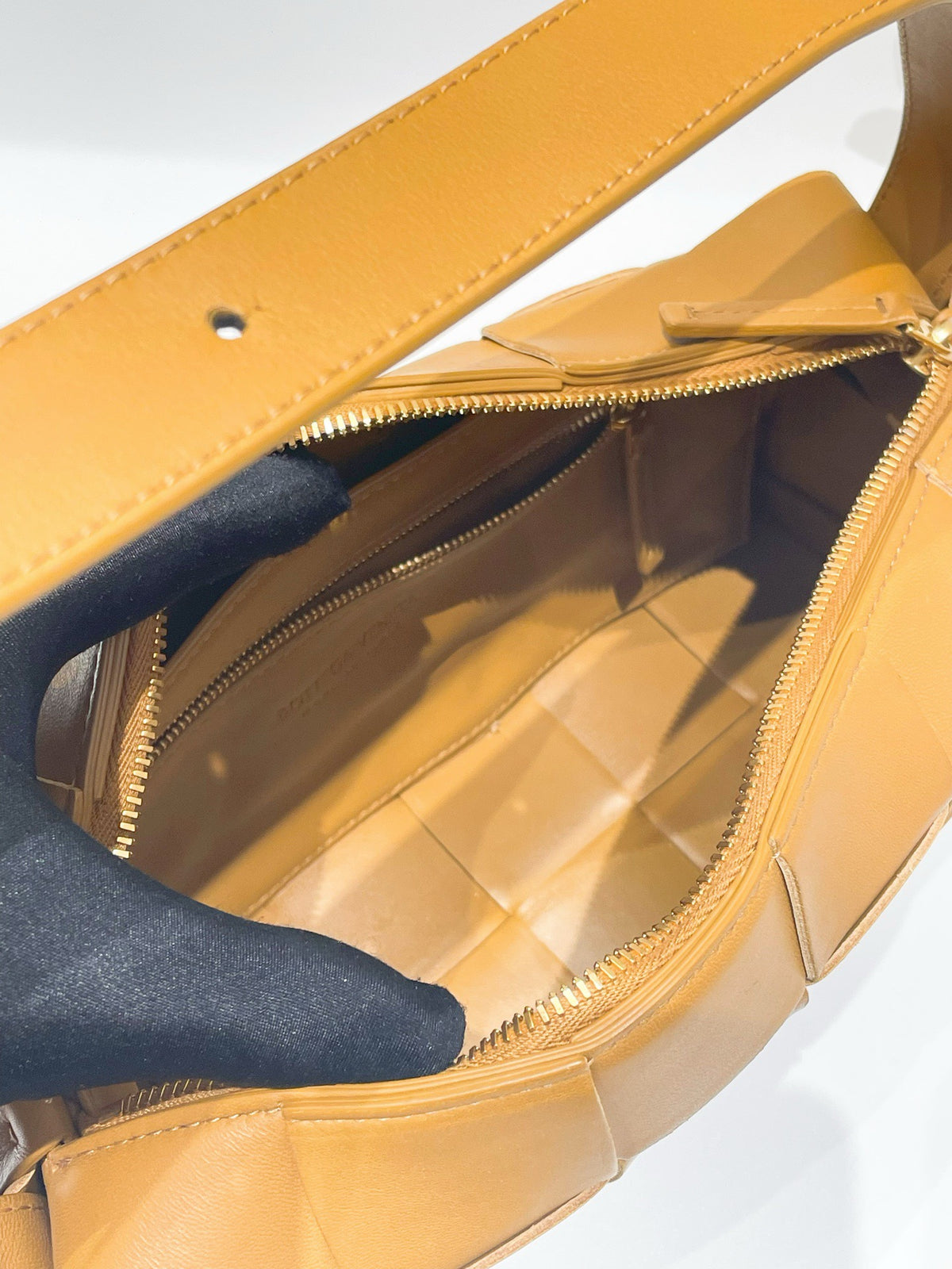 Bottega Veneta - Other - Leather - Camel