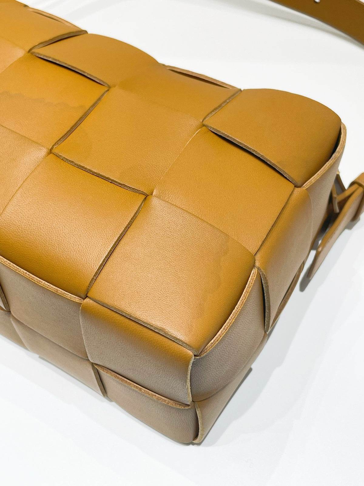 Bottega Veneta - Other - Leather - Camel