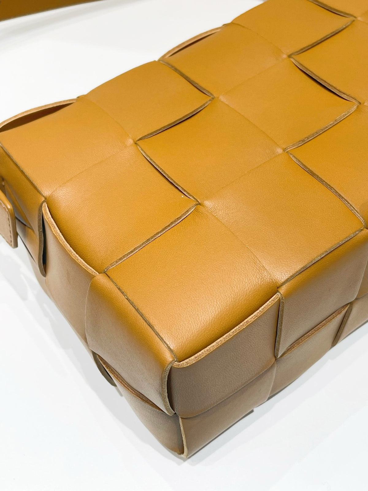 Bottega Veneta - Other - Leather - Camel