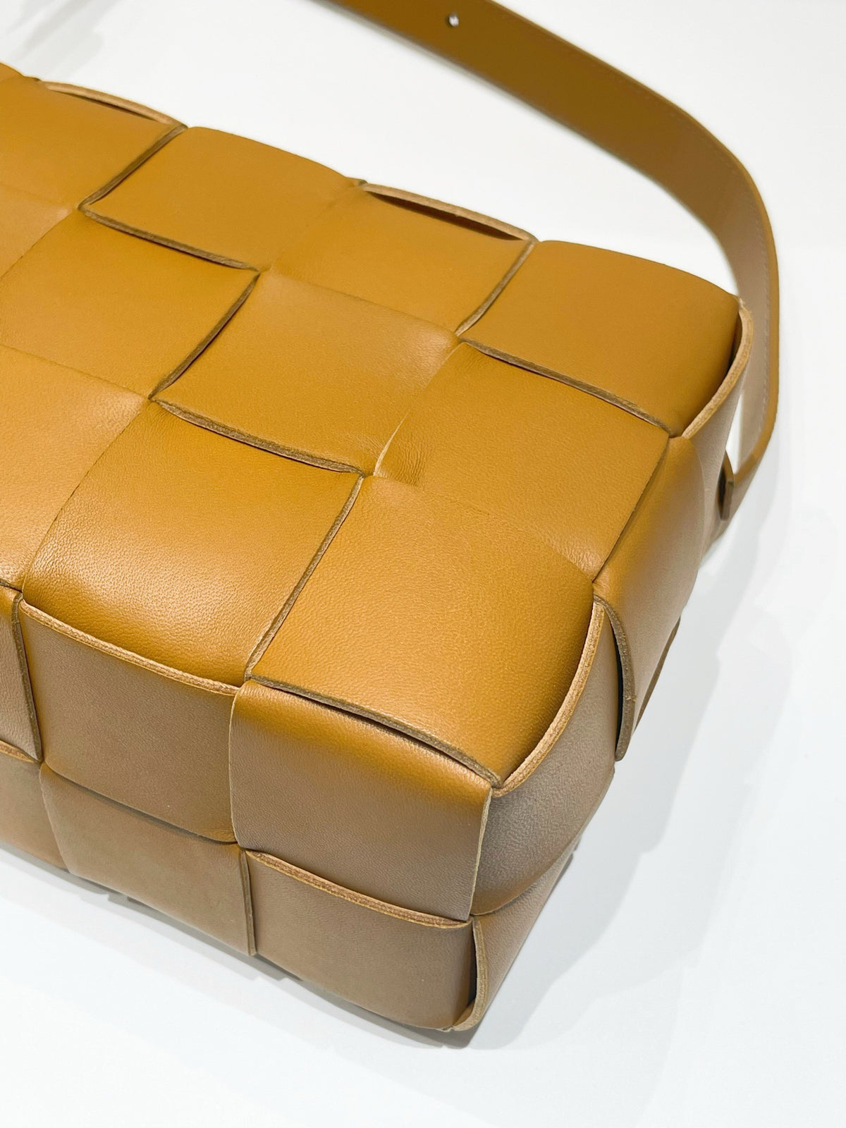 Bottega Veneta - Other - Leather - Camel