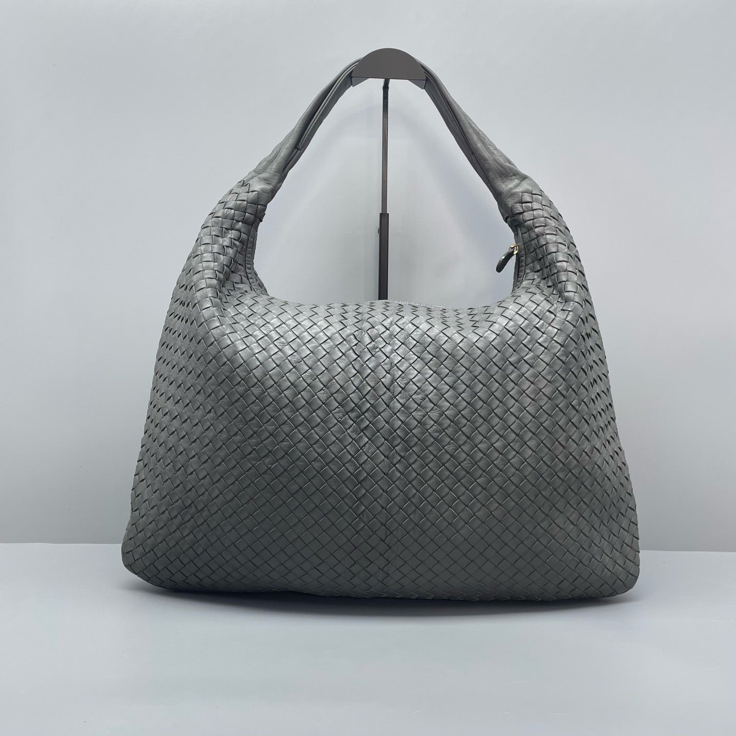 Bottega Veneta - Other - Leather - Grey - (large)