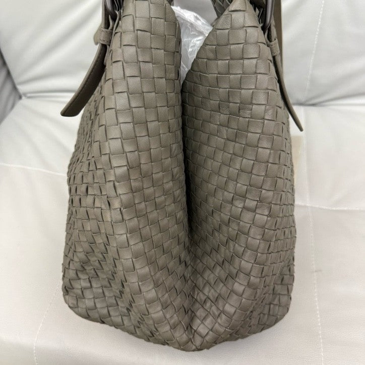 Bottega Veneta - Other - Leather - Grey - (large)