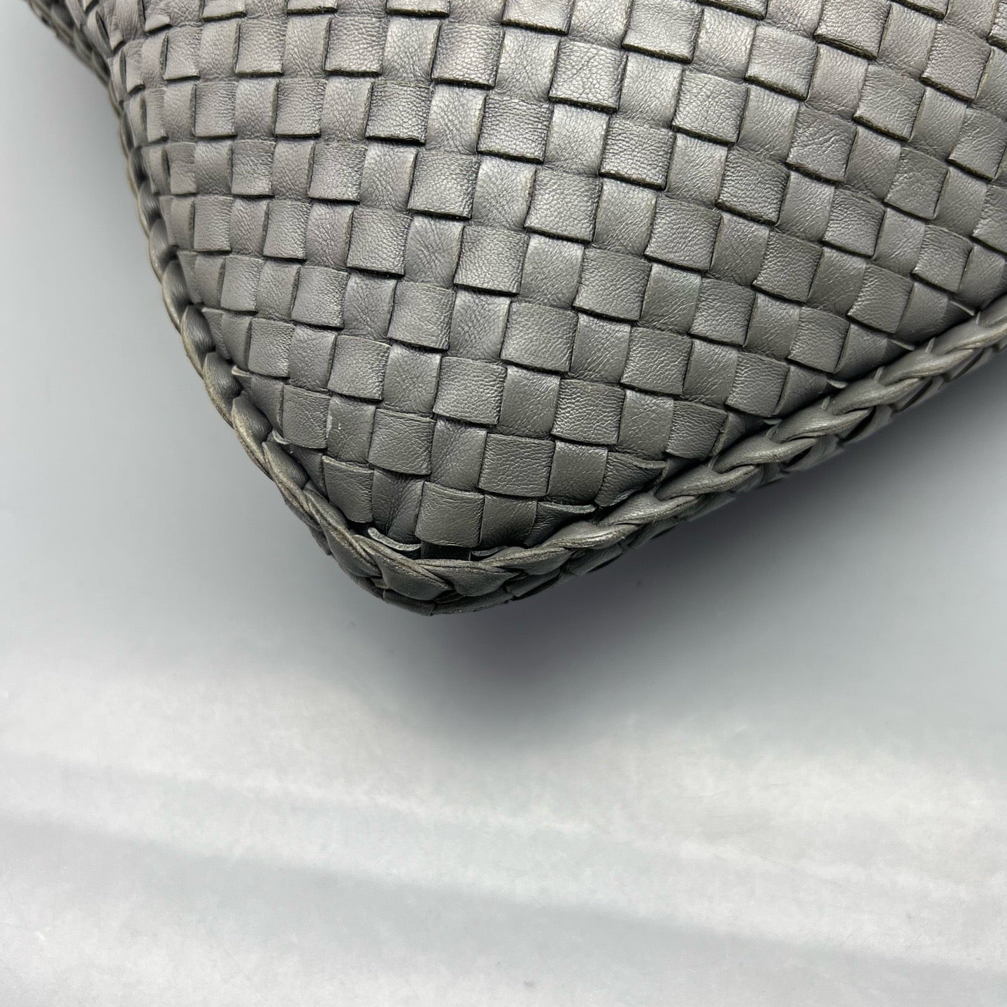 Bottega Veneta - Other - Leather - Grey - (large)