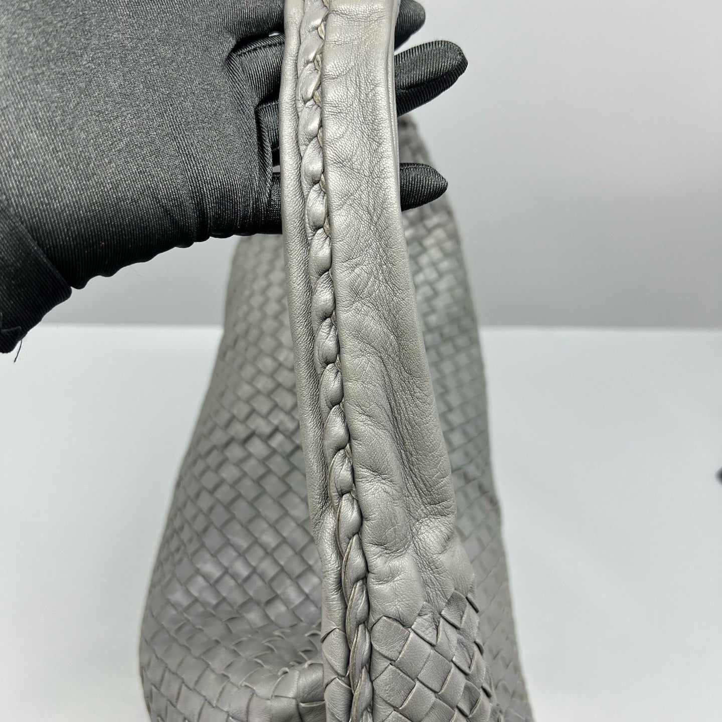 Bottega Veneta - Other - Leather - Grey - (large)