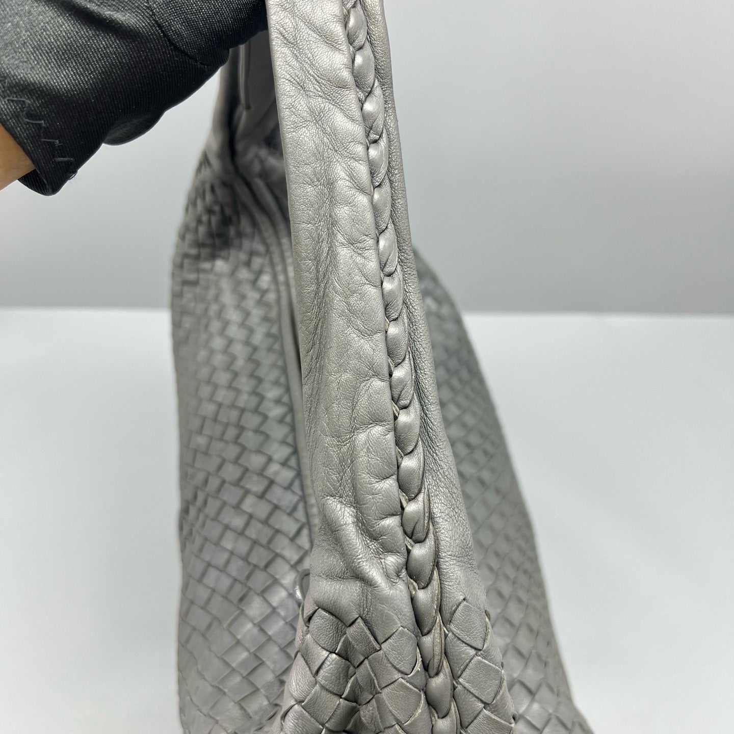 Bottega Veneta - Other - Leather - Grey - (large)