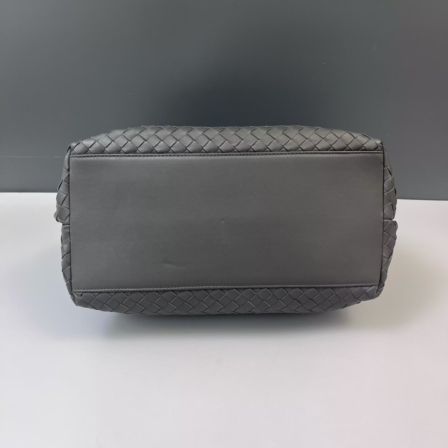 Bottega Veneta - Other - Leather - Grey - (medium)