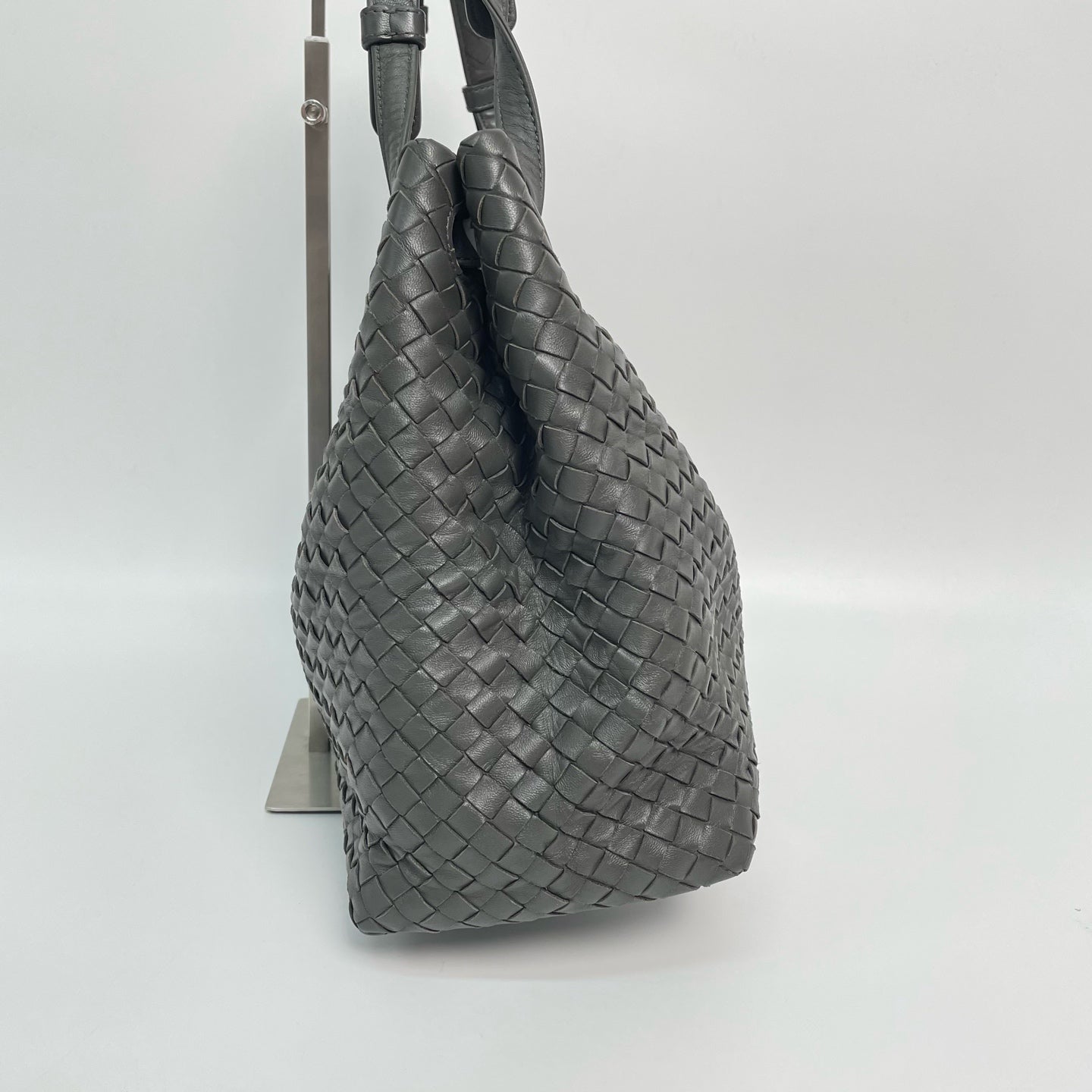 Bottega Veneta - Other - Leather - Grey - (medium)