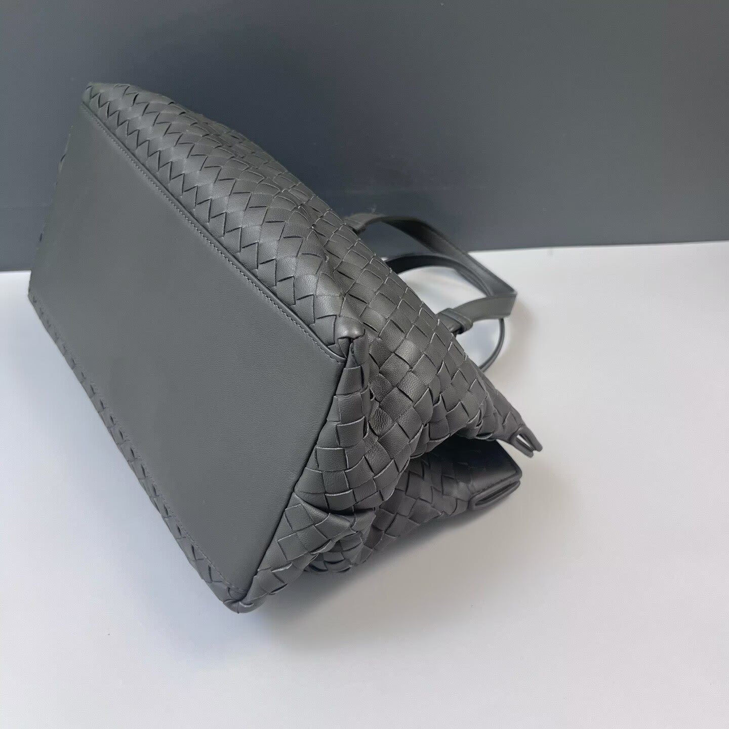 Bottega Veneta - Other - Leather - Grey - (medium)