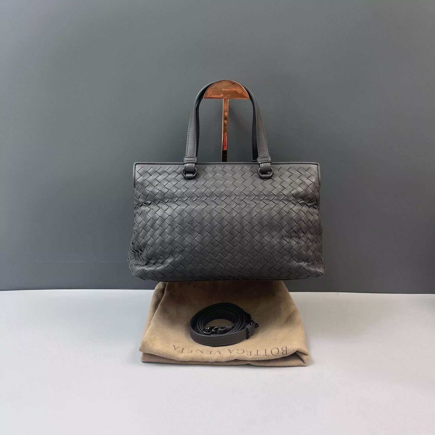 Bottega Veneta - Other - Leather - Grey - (medium)