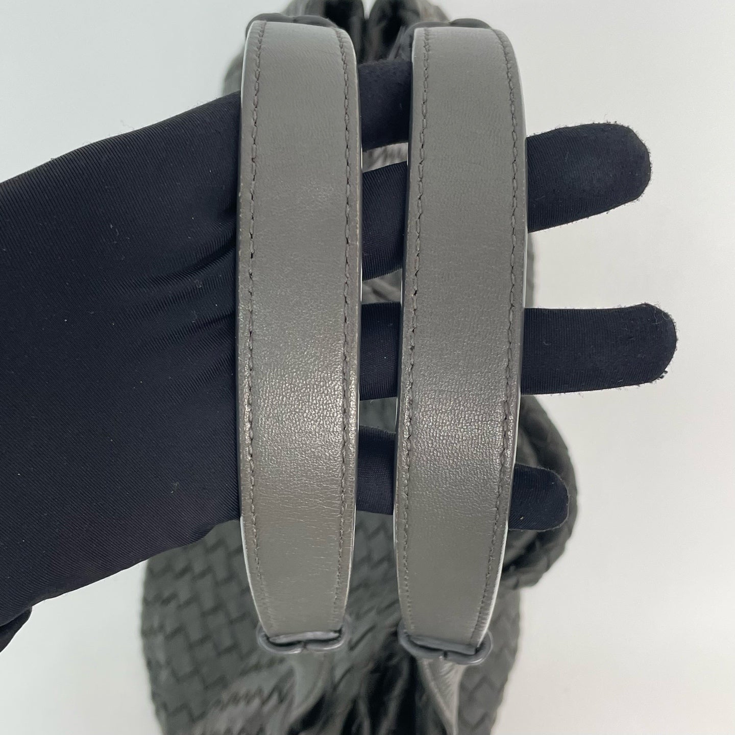 Bottega Veneta - Other - Leather - Grey - (medium)