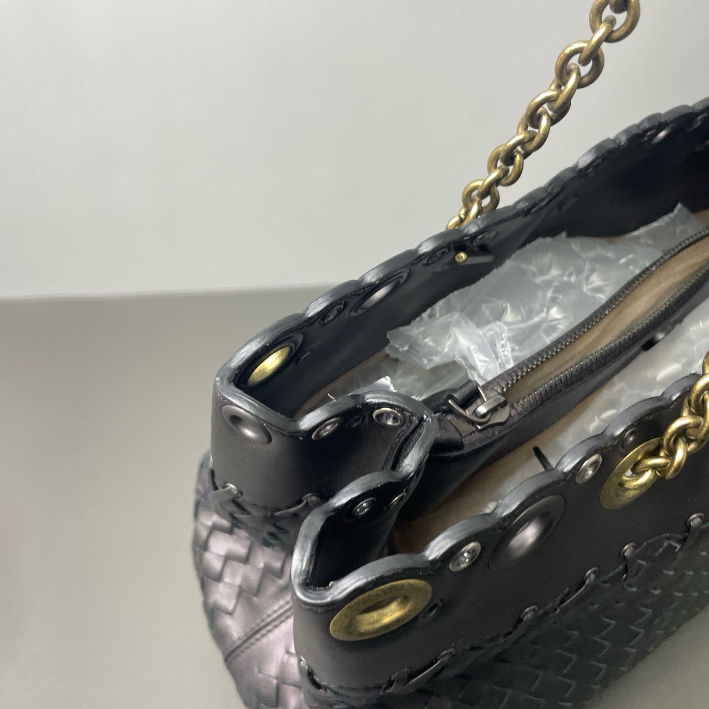Bottega Veneta - Other - Leather - Grey - (medium)