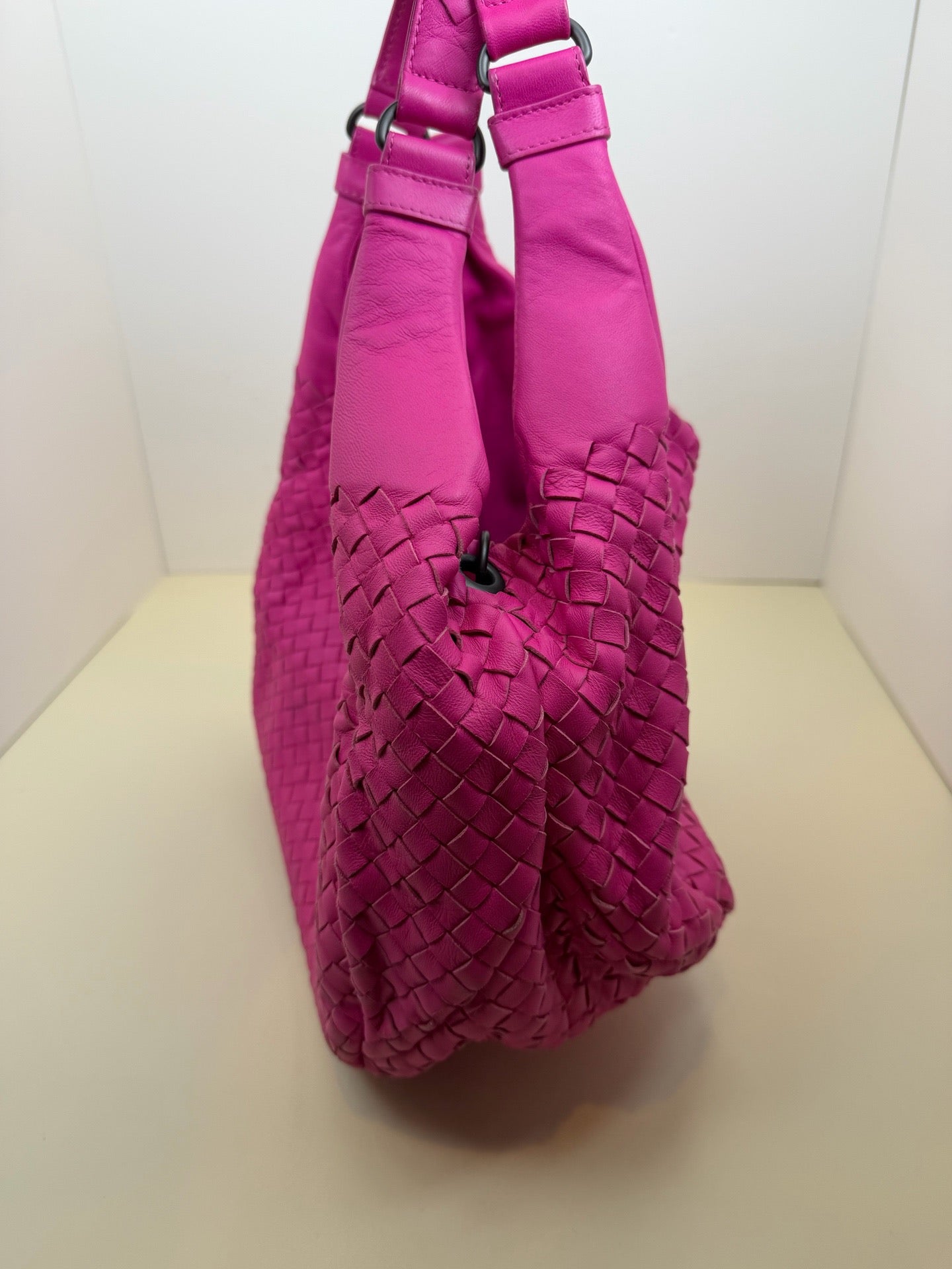 Bottega Veneta - Other - Leather - Pink - (medium)