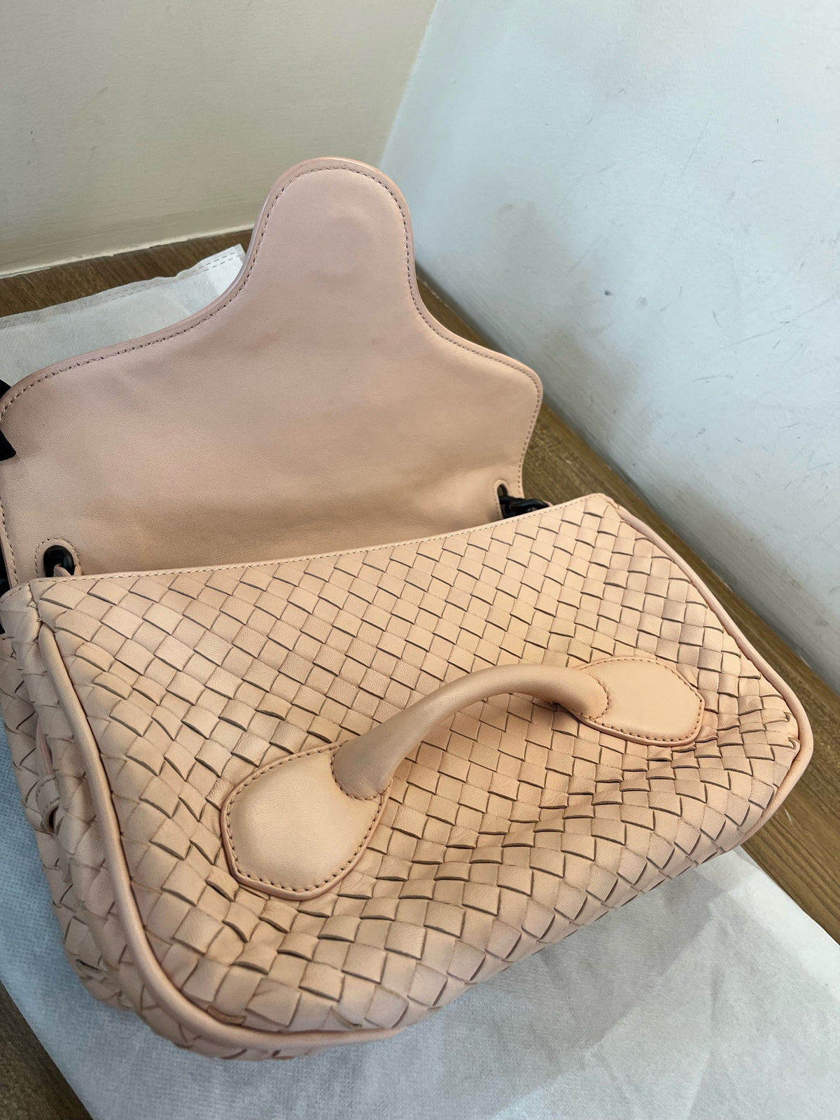 Bottega Veneta - Other - Leather - Pink - (medium)
