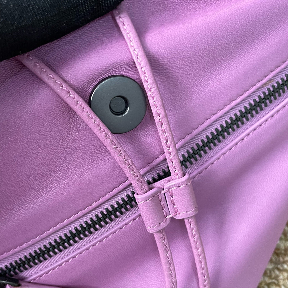 Bottega Veneta - Other - Leather - Purple