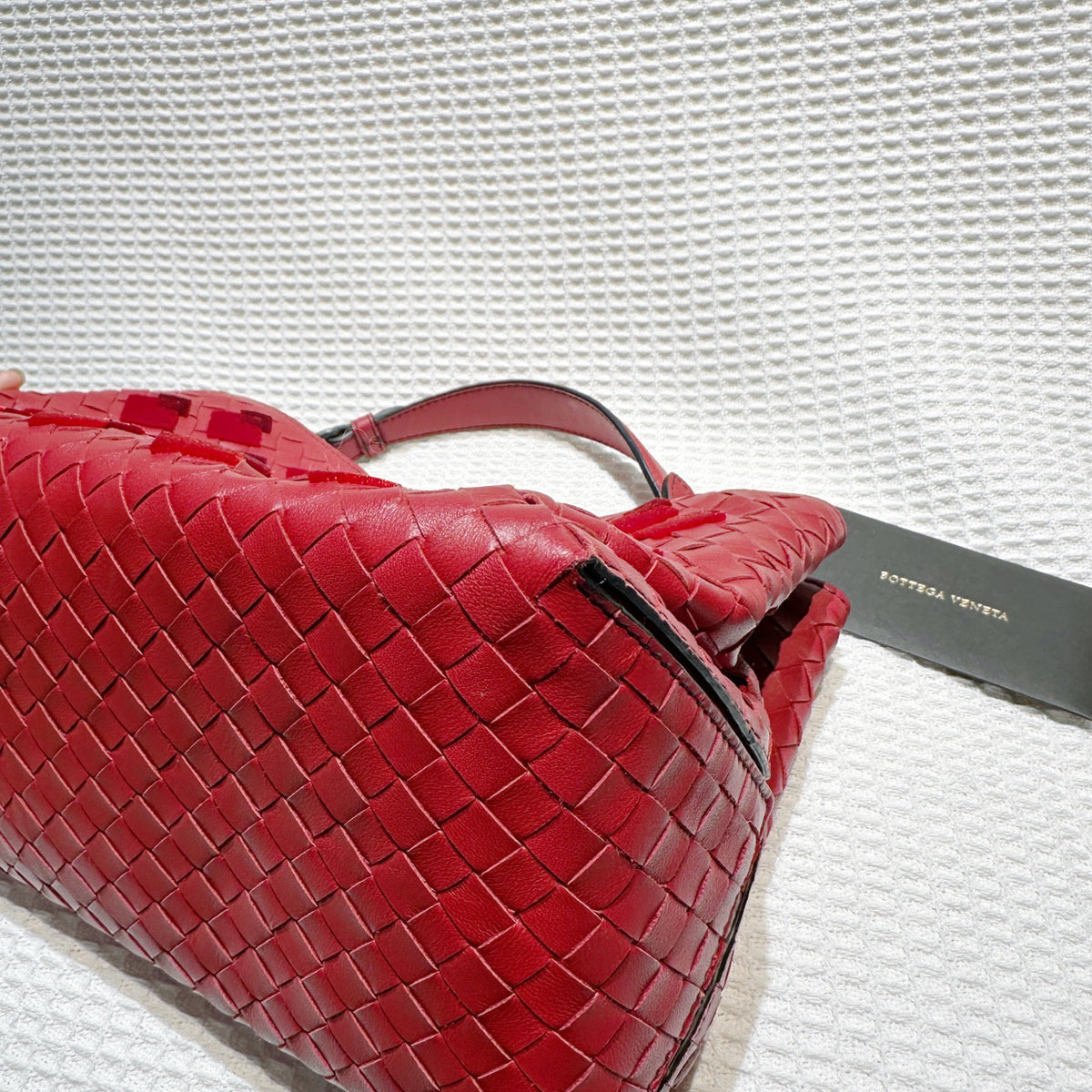 Bottega Veneta - Other - Leather - Red - (medium)