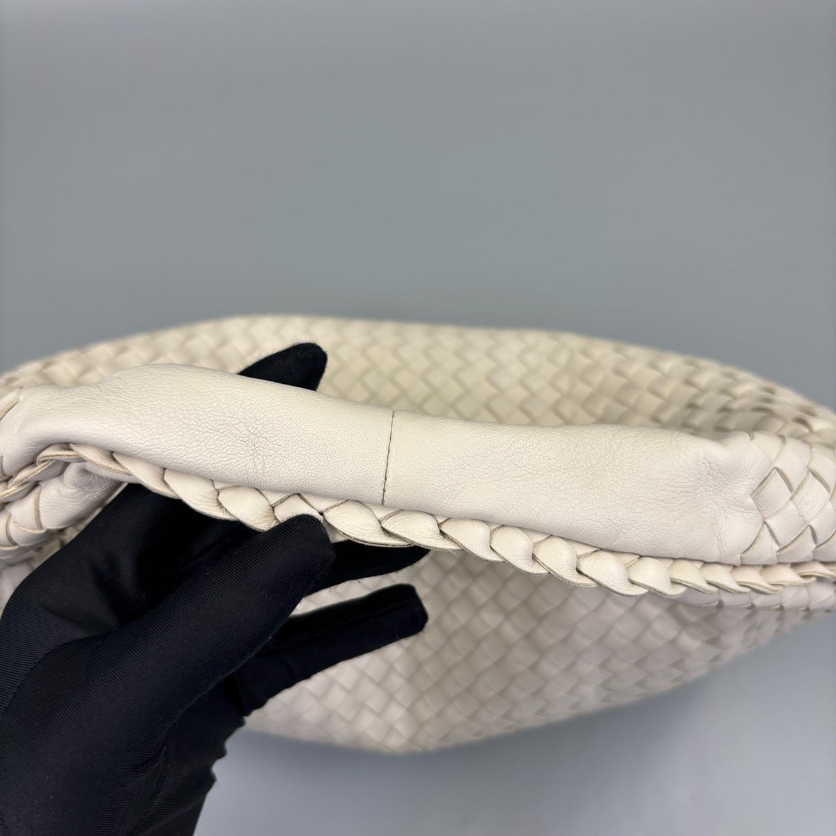 Bottega Veneta - Other - Leather - White - (large)