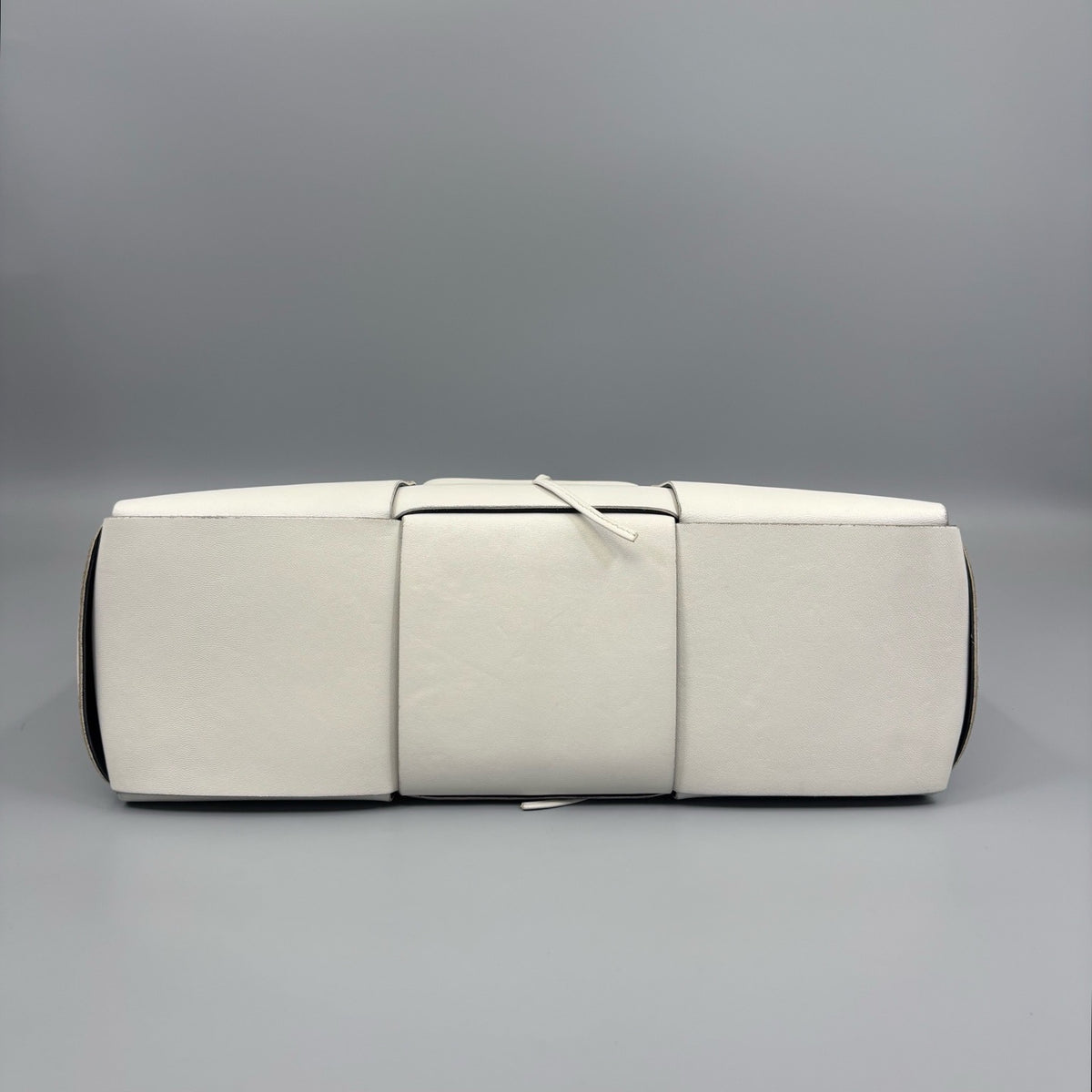 Bottega Veneta - Other - Leather - White - (Medium)