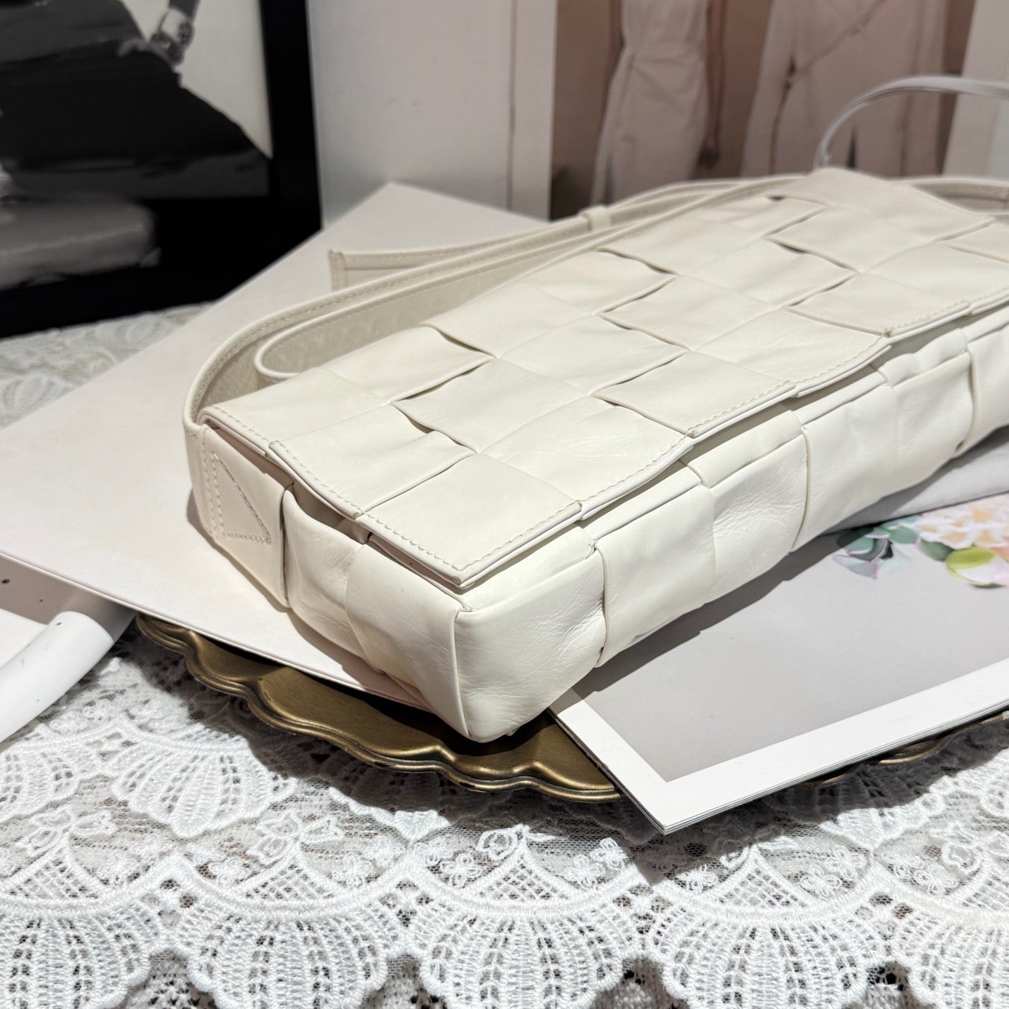 Bottega Veneta - Other - Leather - White - (medium)