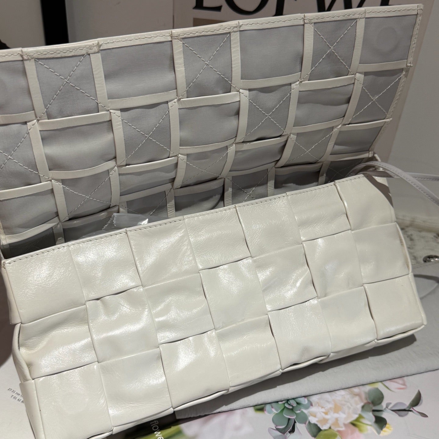 Bottega Veneta - Other - Leather - White - (medium)