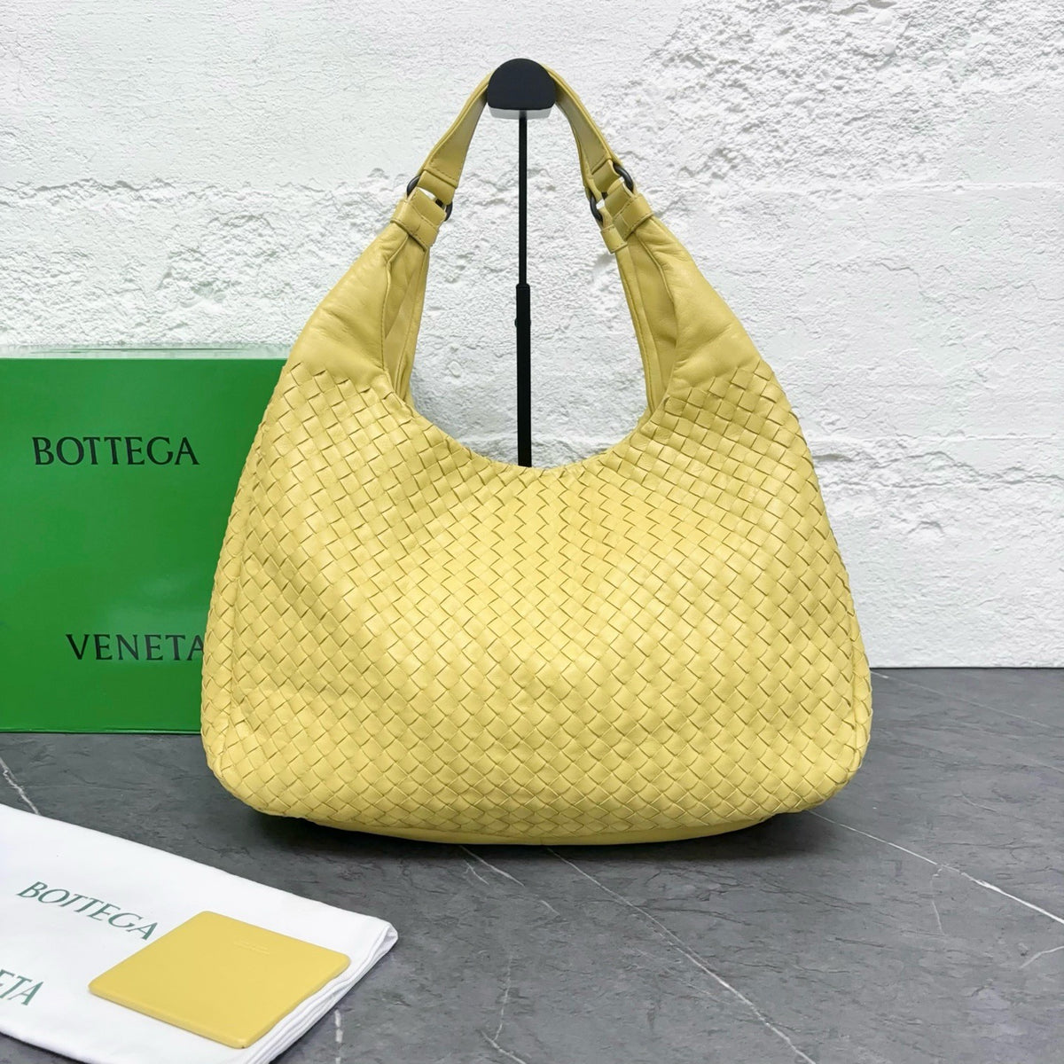 Bottega Veneta - Other - Leather - Yellow - (medium)