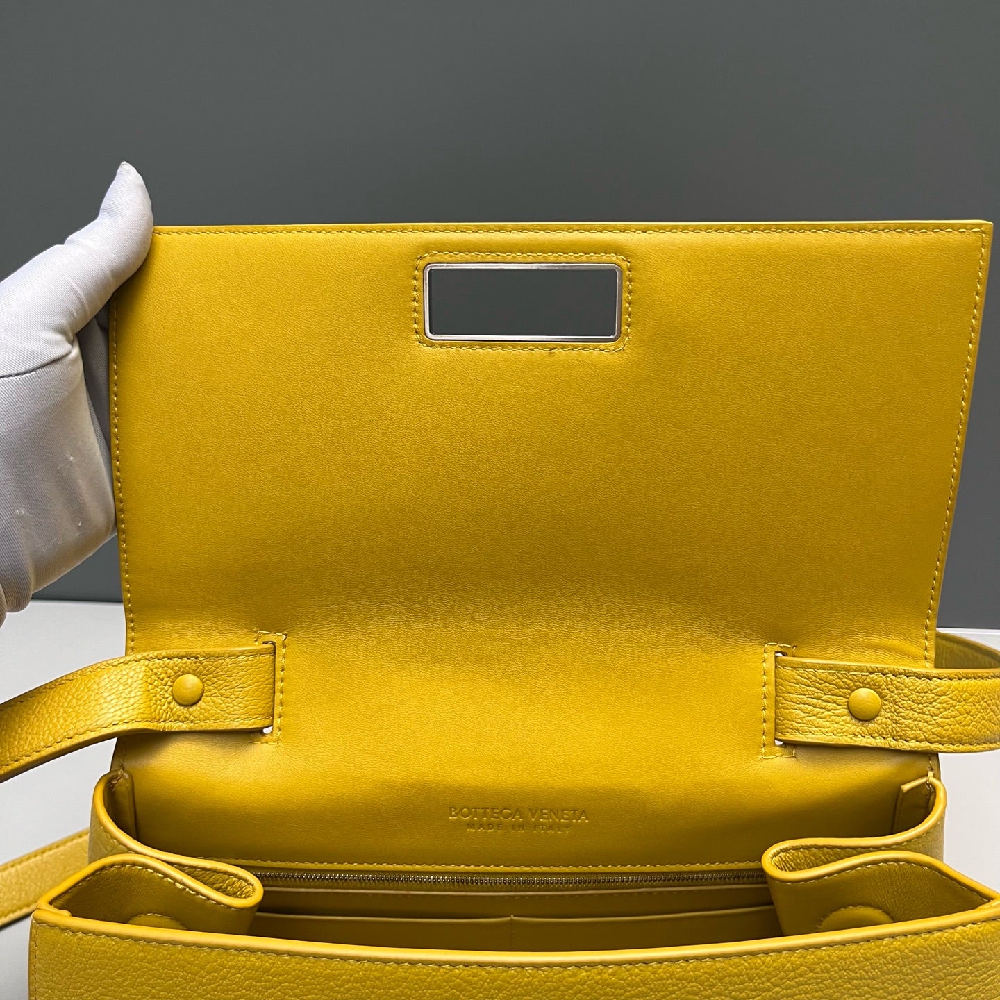 Bottega Veneta - Other - Leather - Yellow - (medium)