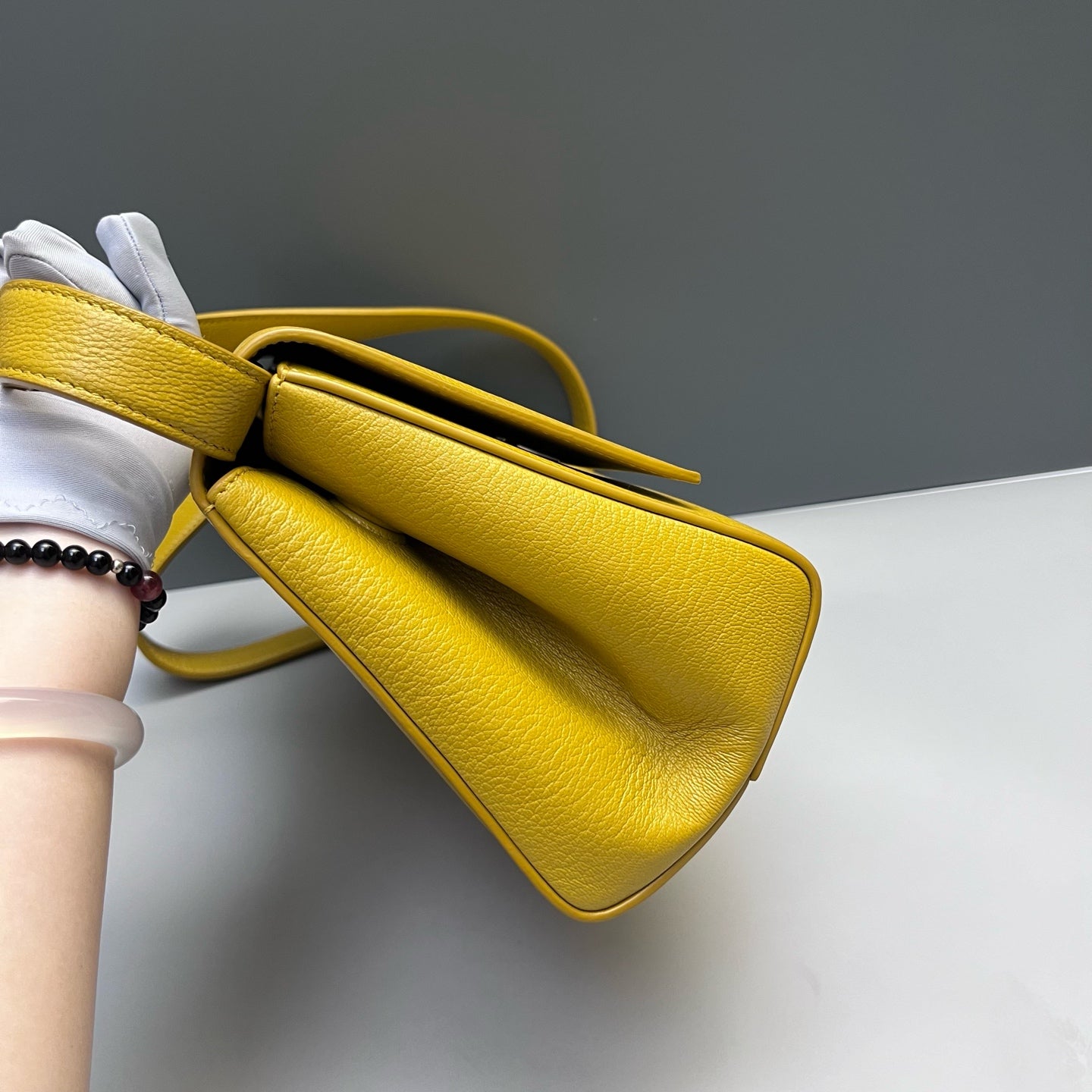 Bottega Veneta - Other - Leather - Yellow - (medium)