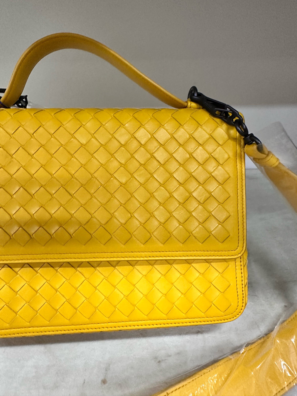 Bottega Veneta - Other - Leather - Yellow - (small)