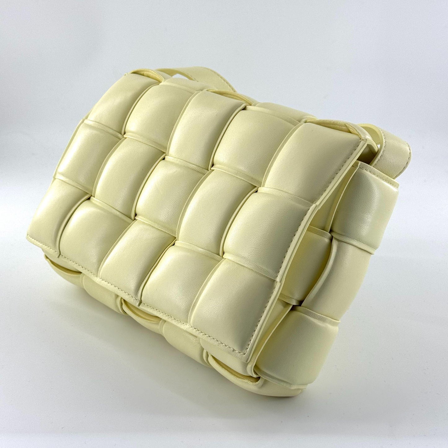 Bottega Veneta - Padded Cassette - Lambskin leather - Cream Yellow - (medium)