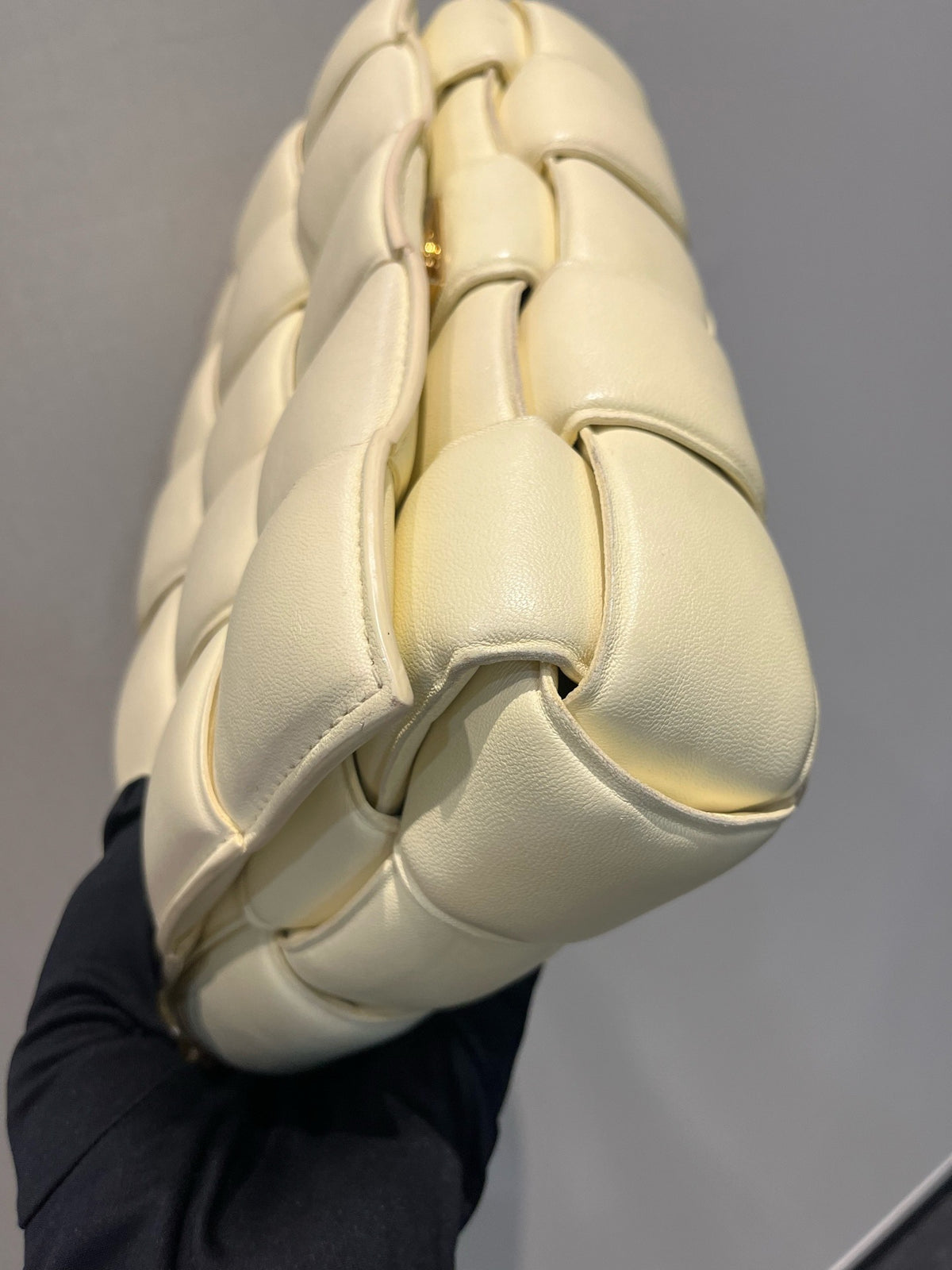 Bottega Veneta - Padded Cassette - Leather - Beige - (medium)