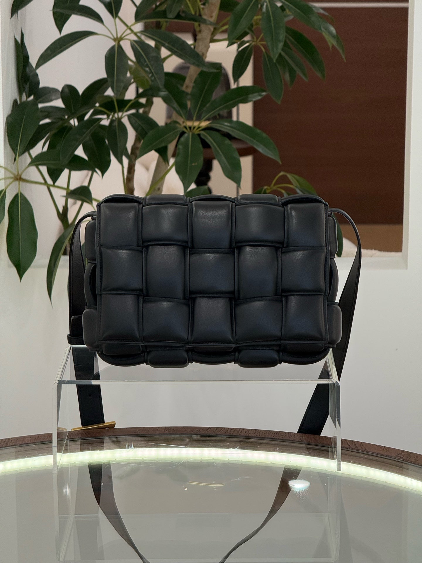 Bottega Veneta - Padded Cassette - Leather - Black - (medium)