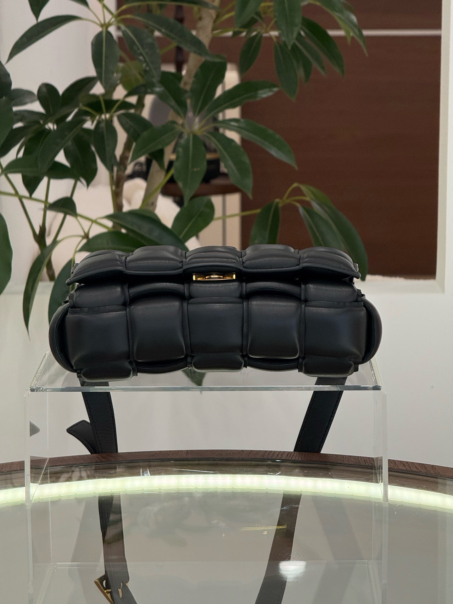 Bottega Veneta - Padded Cassette - Leather - Black - (medium)