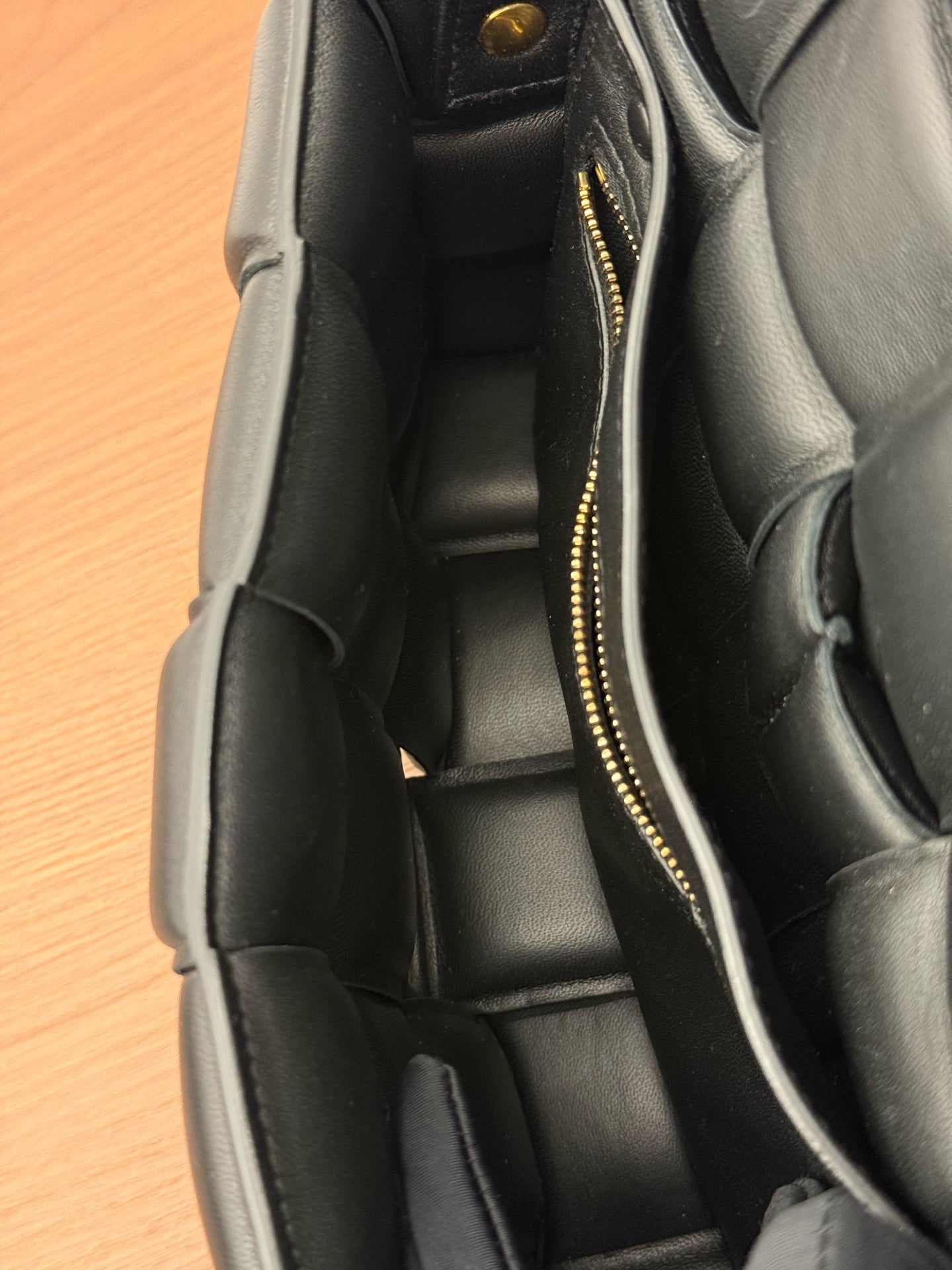 Bottega Veneta - Padded Cassette - Leather - Black - (medium)
