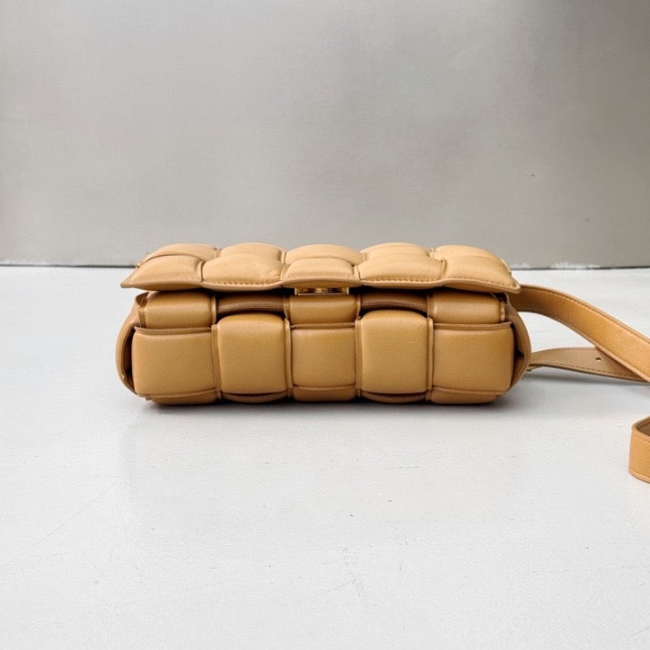 Bottega Veneta - Padded Cassette - Leather - Camel - (medium)