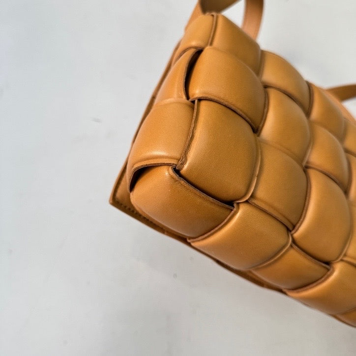 Bottega Veneta - Padded Cassette - Leather - Camel - (medium)