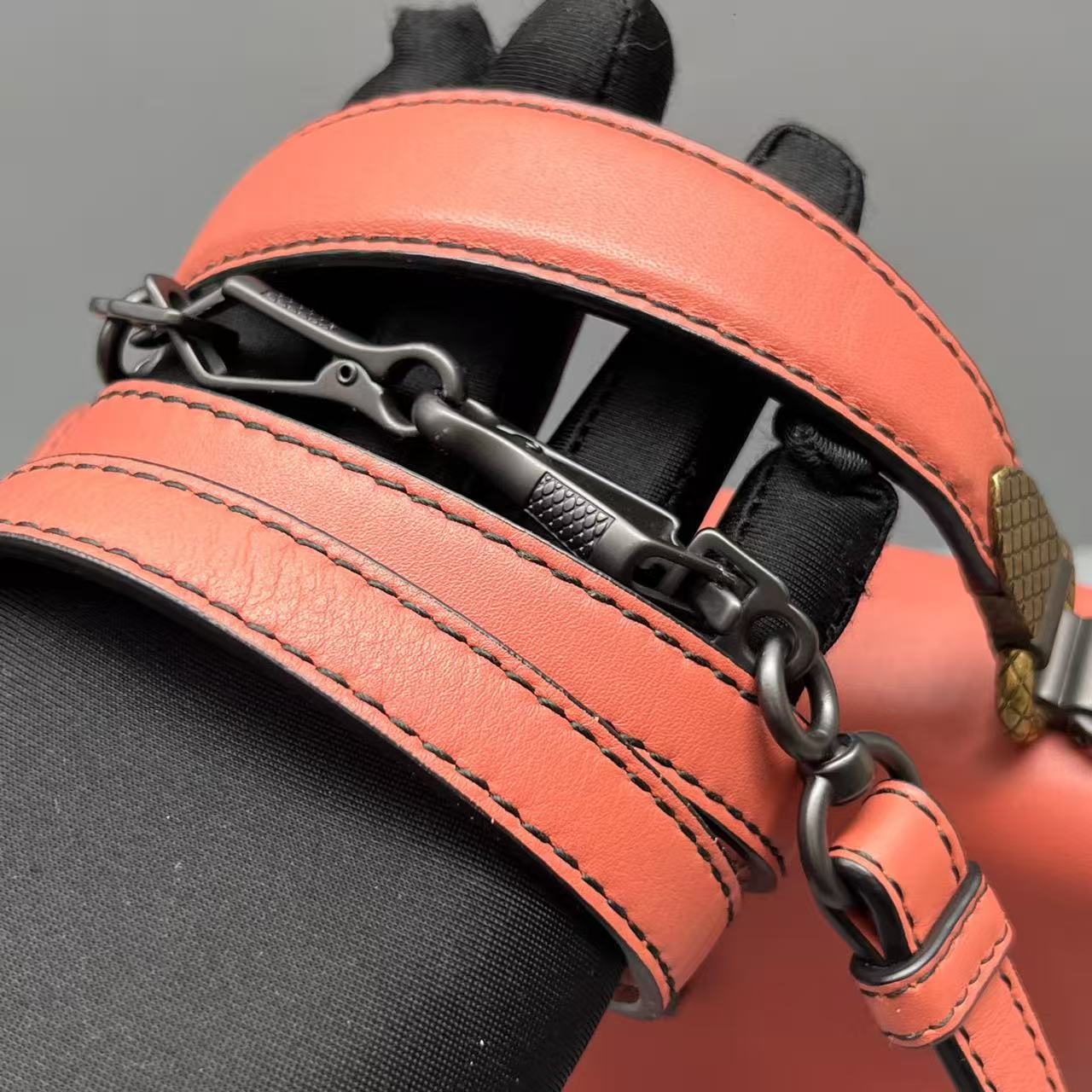 Bottega Veneta - Piazza Messenger Bag - Leather - Coral Pink with Darkened Brass Hardware - (Medium)
