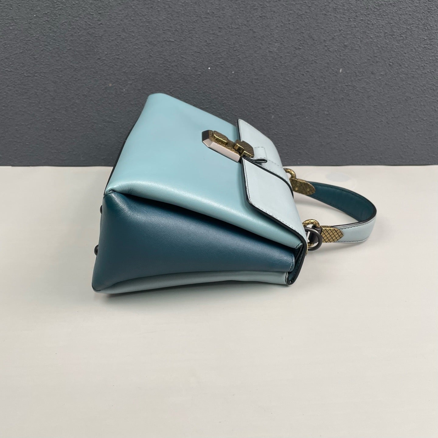 Bottega Veneta - Piazza - Smooth leather - Light Blue and Dark Teal Color-blocked - (small)