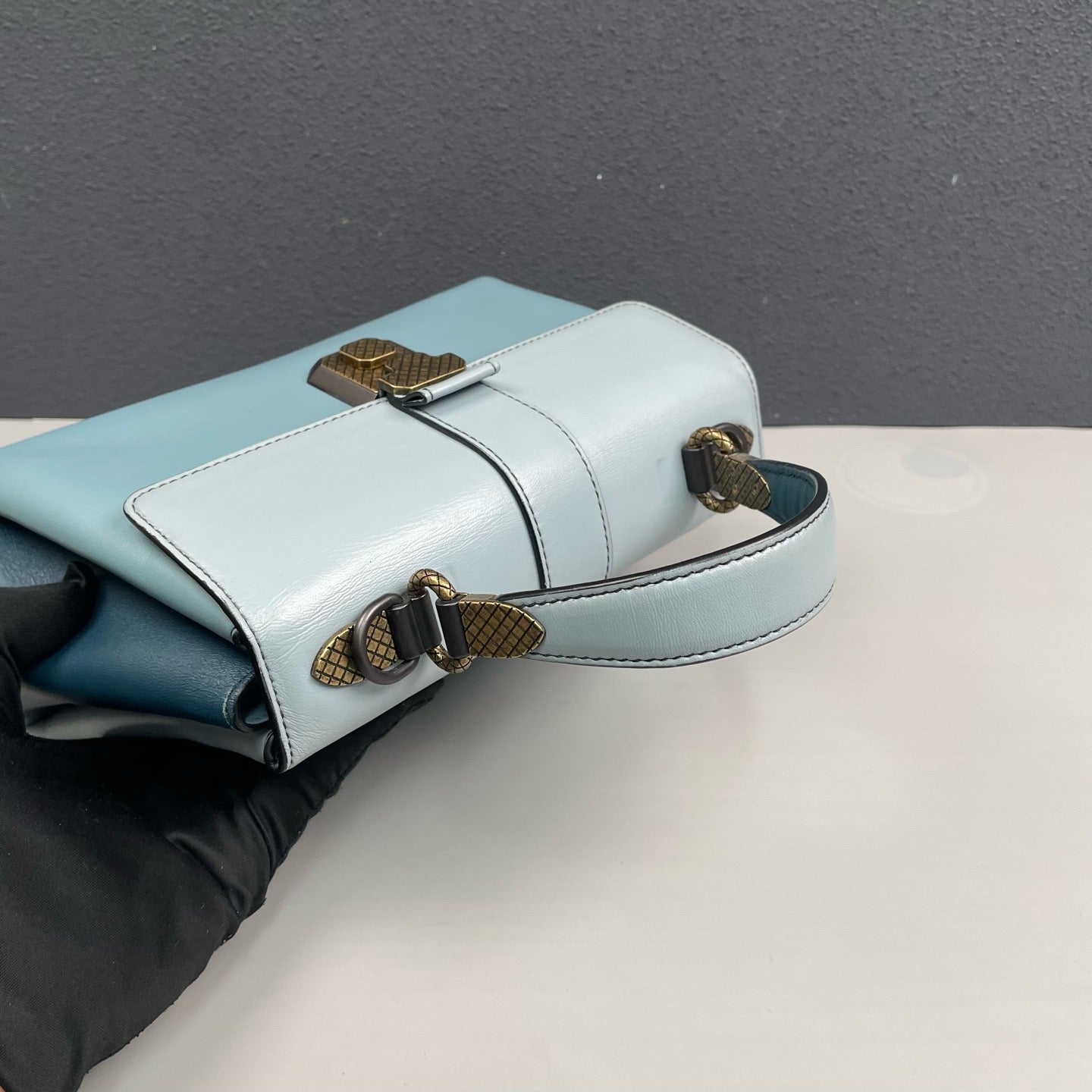 Bottega Veneta - Piazza - Smooth leather - Light Blue and Dark Teal Color-blocked - (small)
