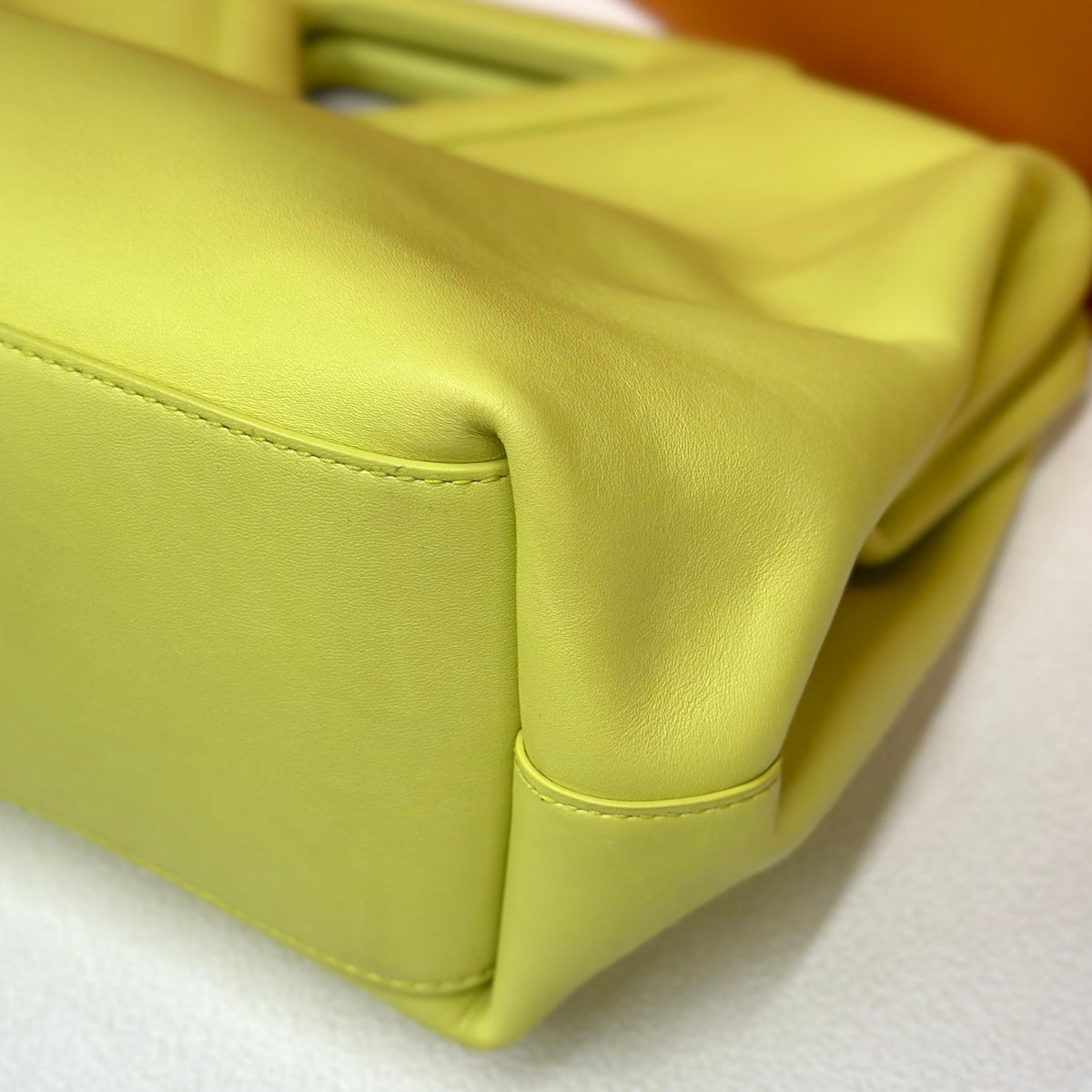 Bottega Veneta - Point Large - Leather - Green - (large)